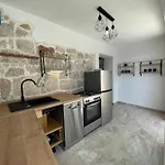 House Marin Dvor Vrsine