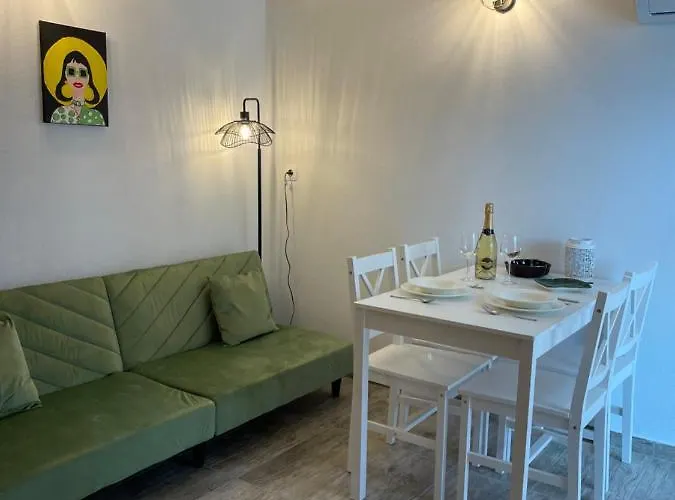 House Marin Dvor * Vrsine