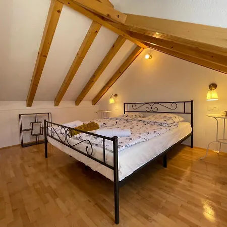 House Marin Dvor * Vrsine