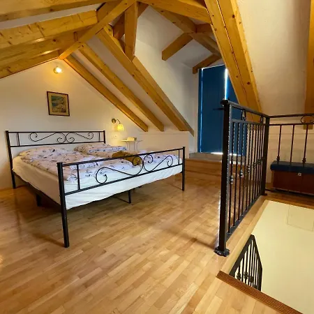 House Marin Dvor Vikendica