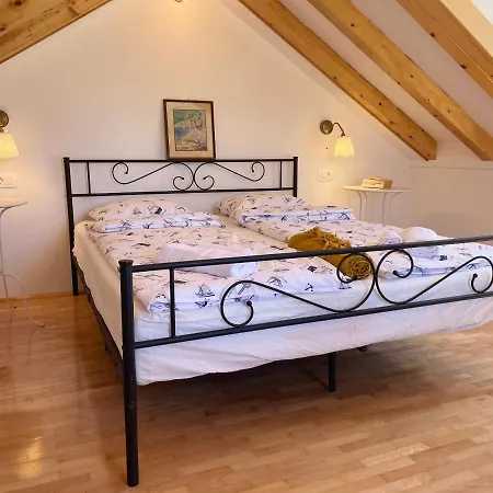 House Marin Dvor Vrsine