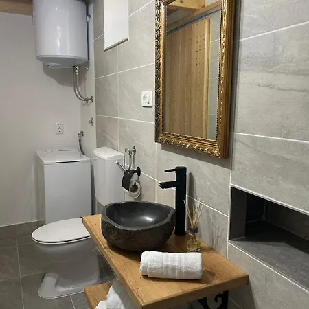 House Marin Dvor Vikendica